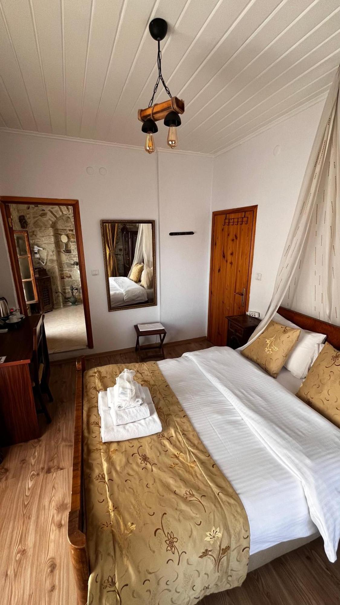 Foca Antik Otel Экстерьер фото